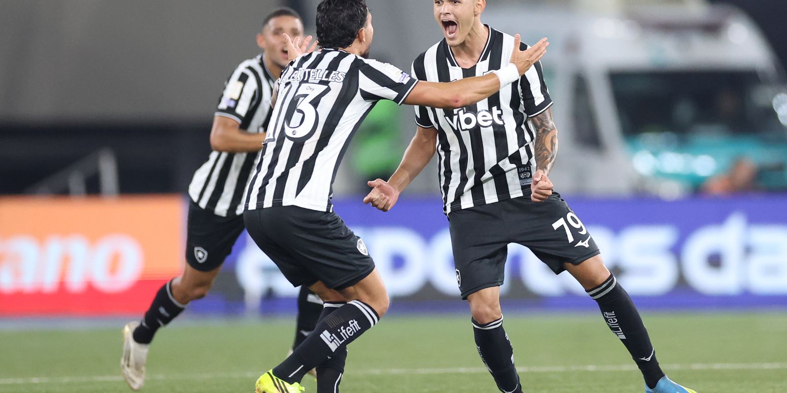Gol no último minuto! Base do Botafogo decide vitória épica contra o Santos