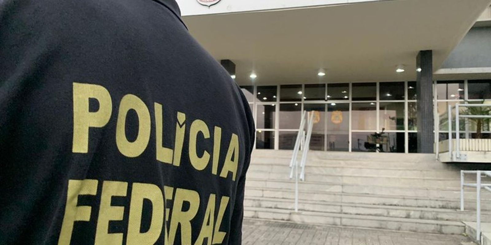 Polícia Federal mira desvios de R$ 9 milhões na UFF com nova fase de operação