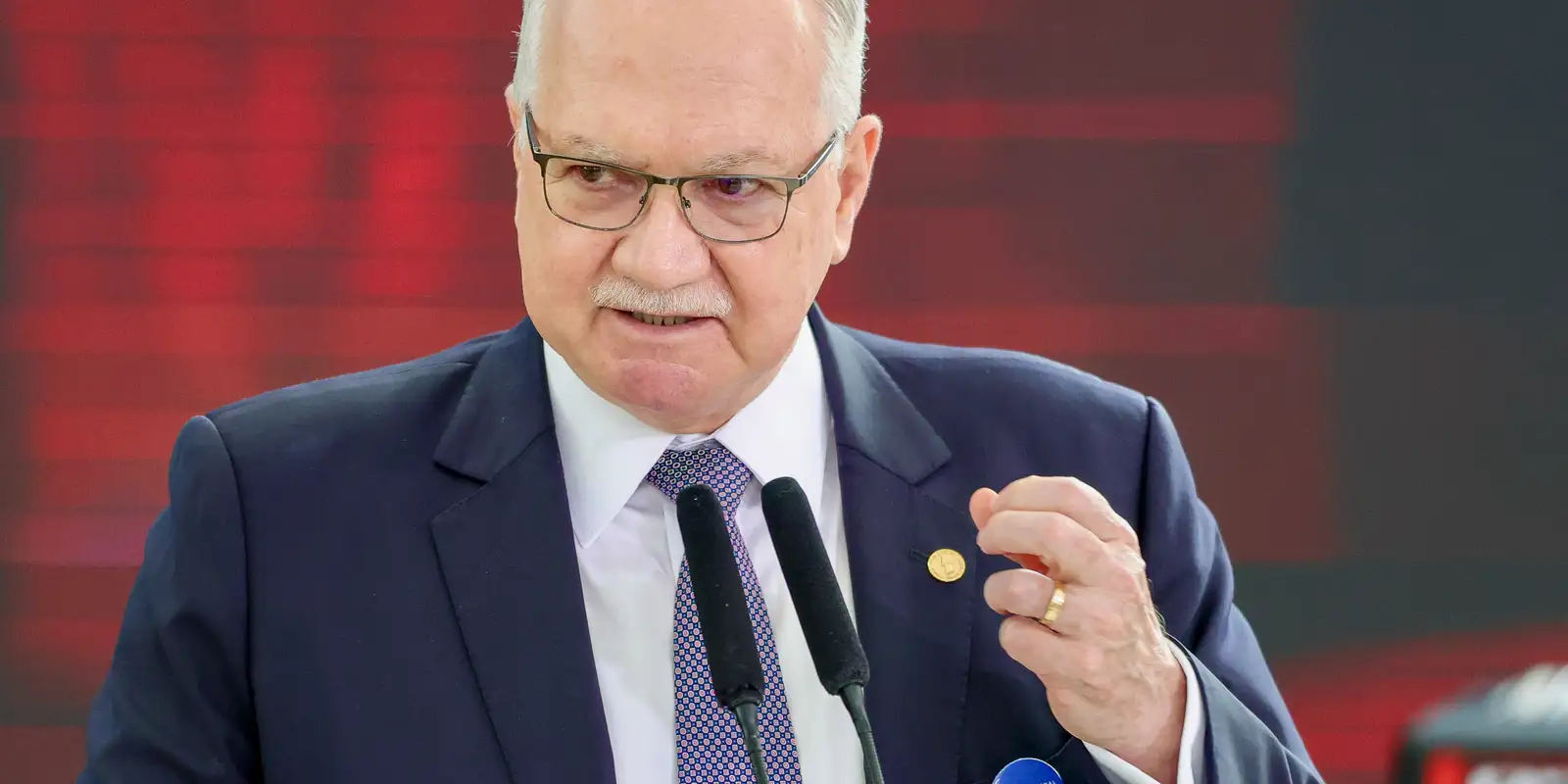 STF repudia fala de Milei contra Moraes e defende autonomia judicial