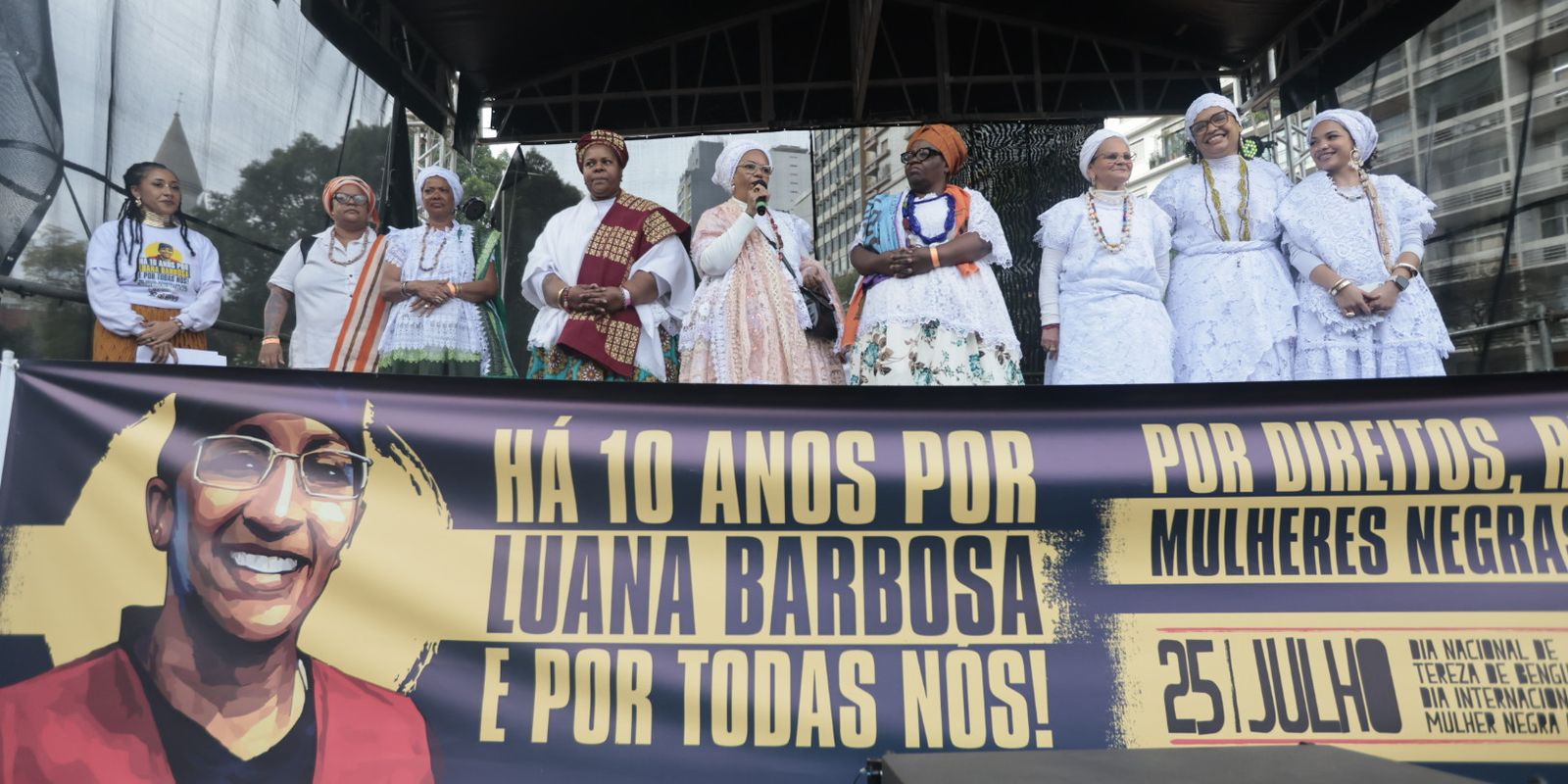 Mulheres negras de São Paulo marcham por justiça para Luana Barbosa e reparação