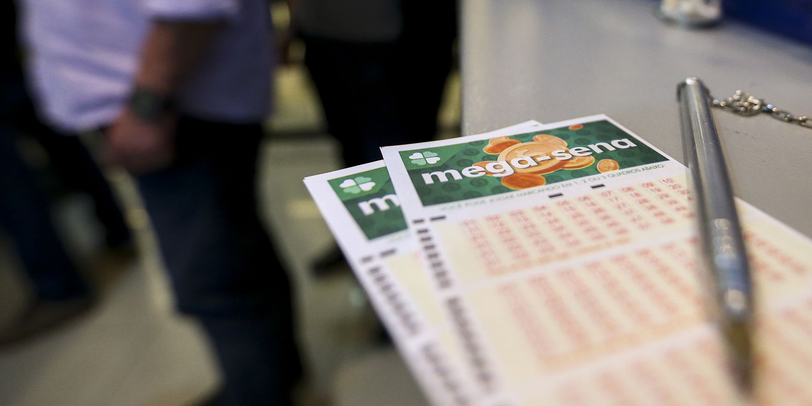 Mega-Sena premia apostador de Divinópolis com mais de R$ 43 milhões; confira os números