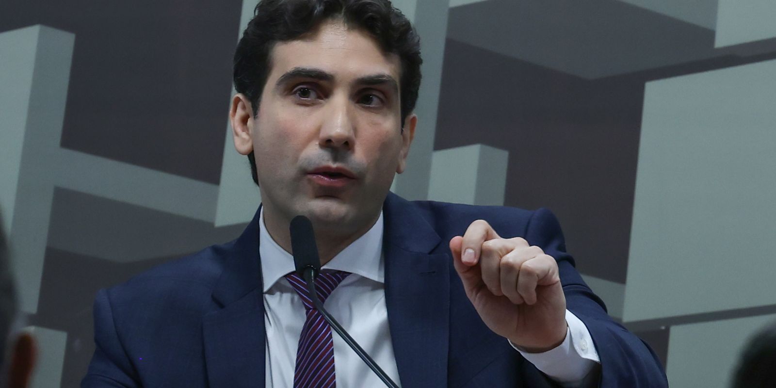 Galípolo, do BC, alerta sobre uso indevido do FGC por empresas não bancárias