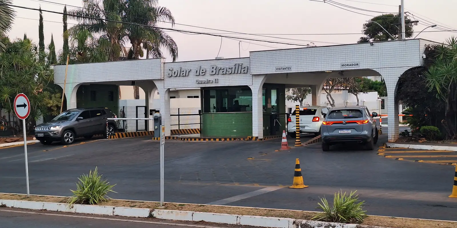 Bolsonaro, em prisão domiciliar, faz pedido ao STF para receber os filhos no Dia dos Pais