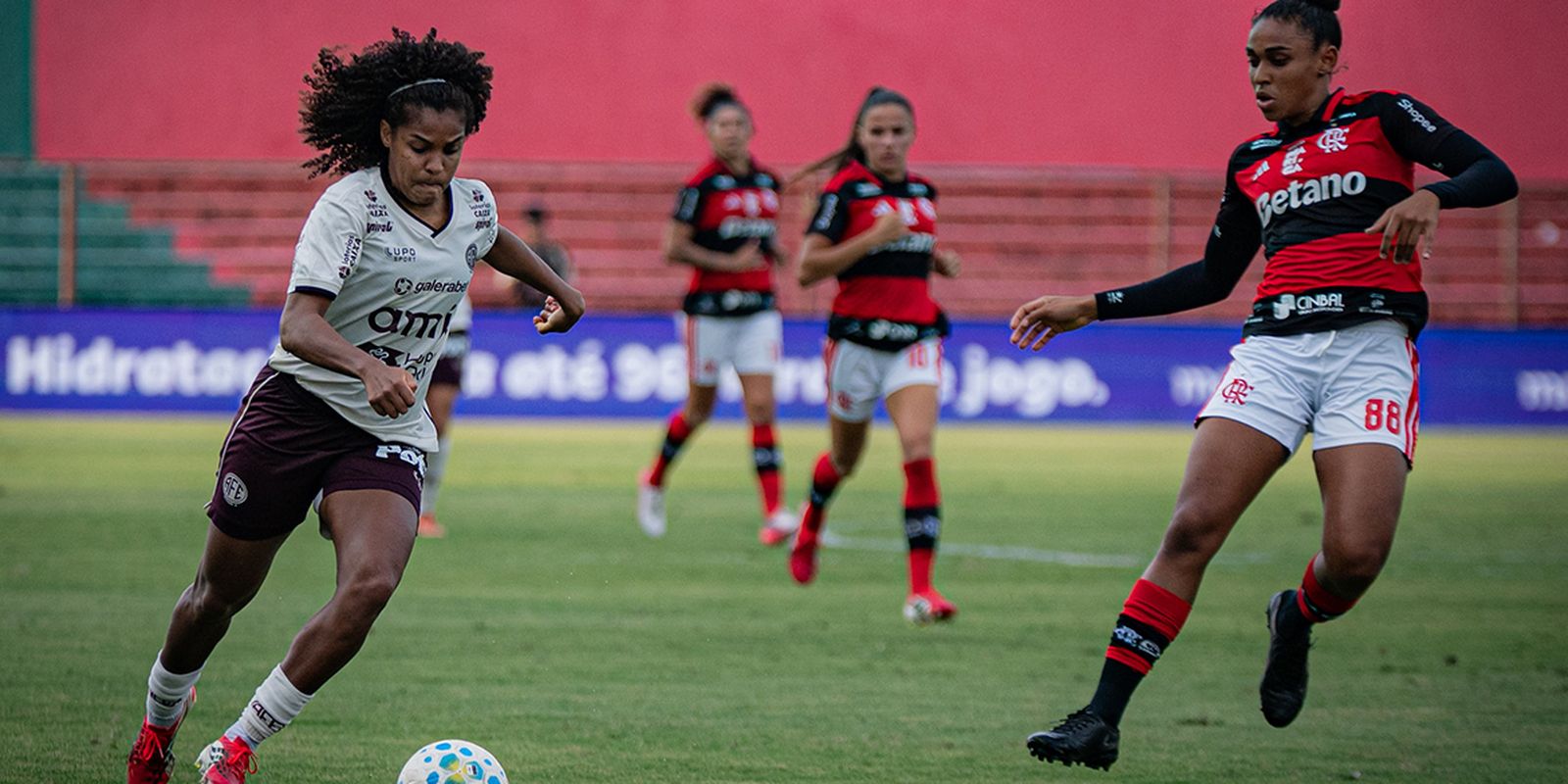 Flamengo derrota Ferroviária e abre vantagem nas quartas do Brasileirão Feminino