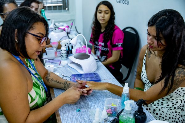 JUVRio abre 250 vagas gratuitas para cursos de redação e qualificação no Rio de Janeiro