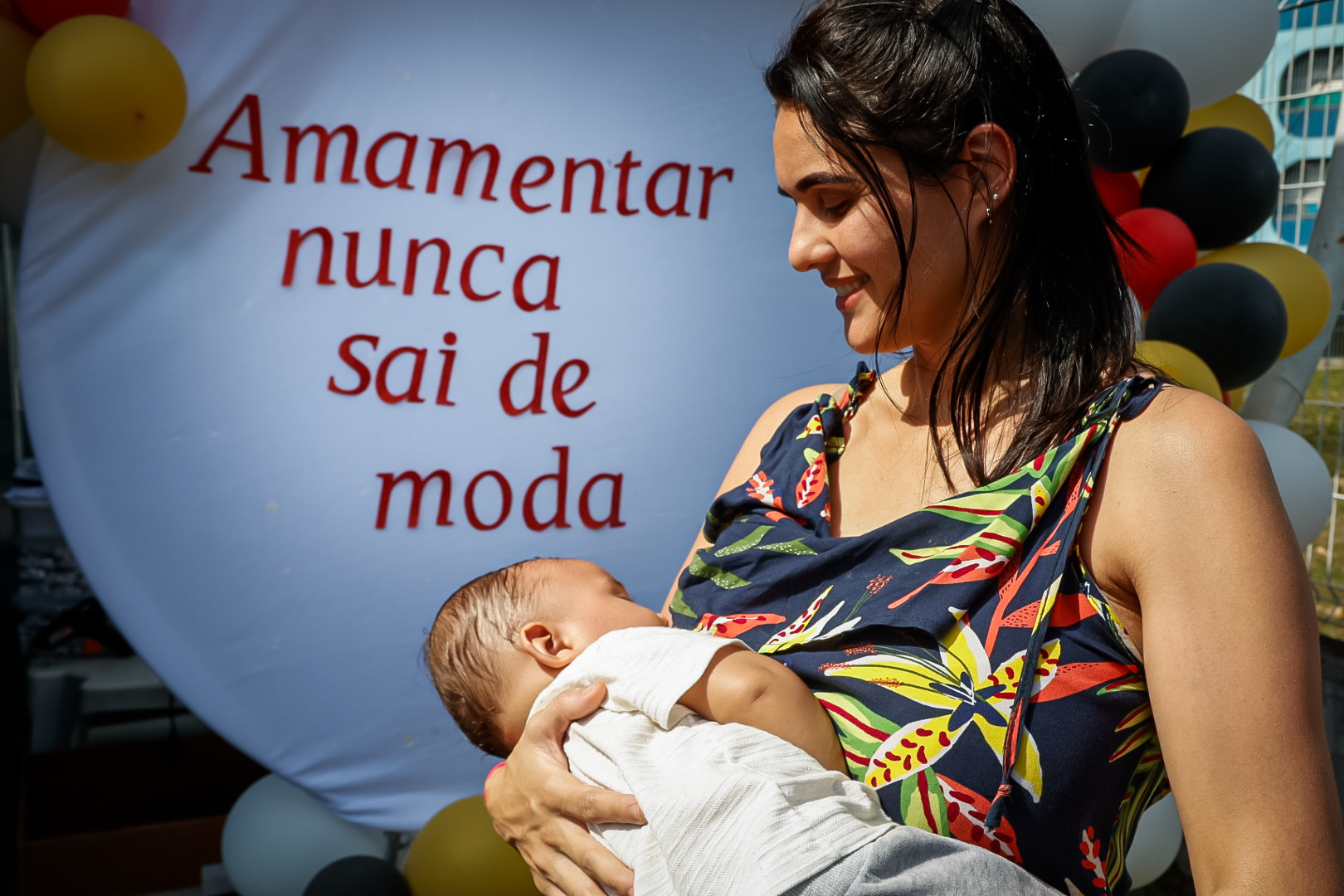 Agosto Dourado: descubra por que a amamentação é o superpoder das mães