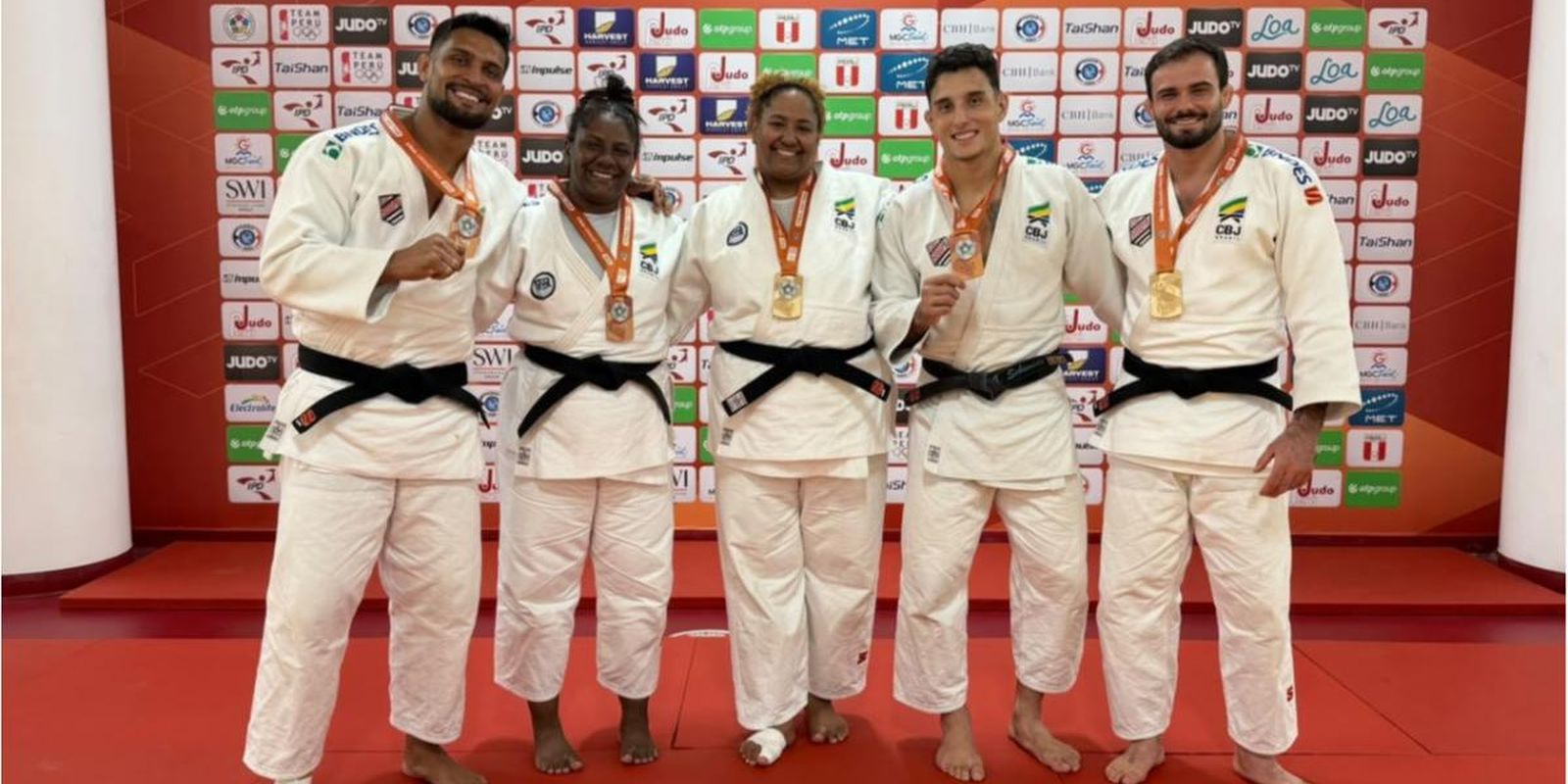 Judô brasileiro conquista título geral no Grand Prix de Lima com 11 medalhas