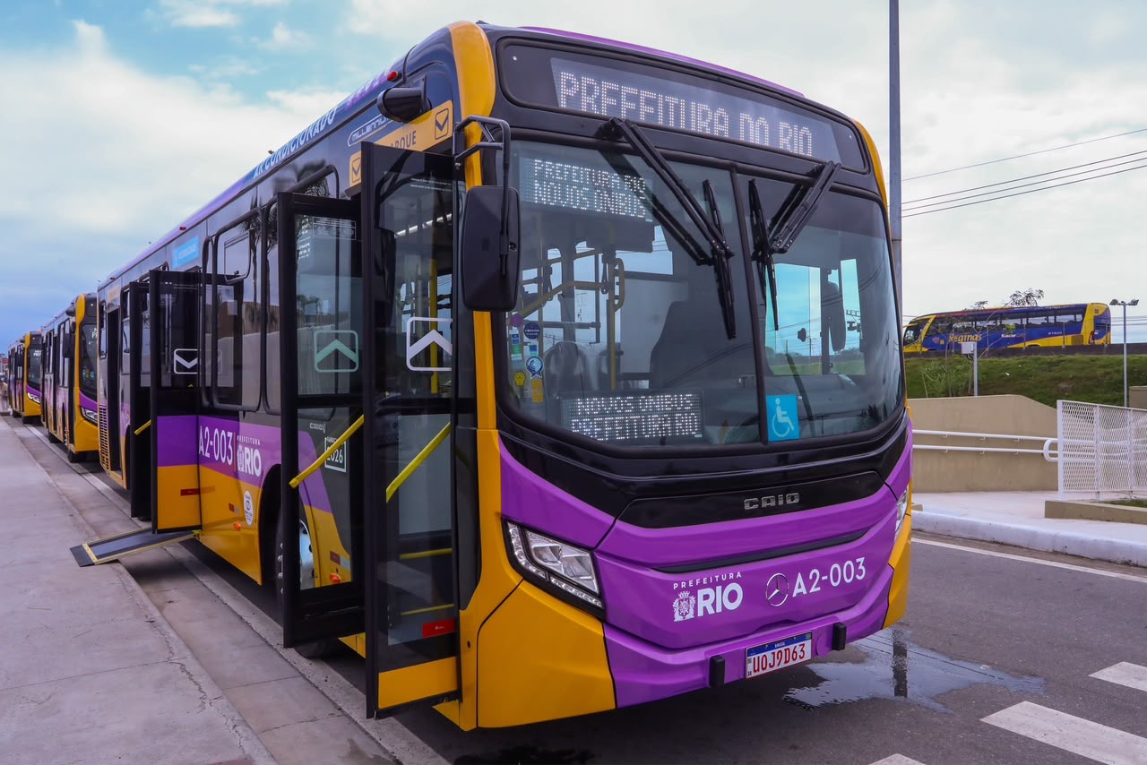 Rio de Janeiro recebe 115 novos ônibus em Santa Cruz e moderniza transporte público