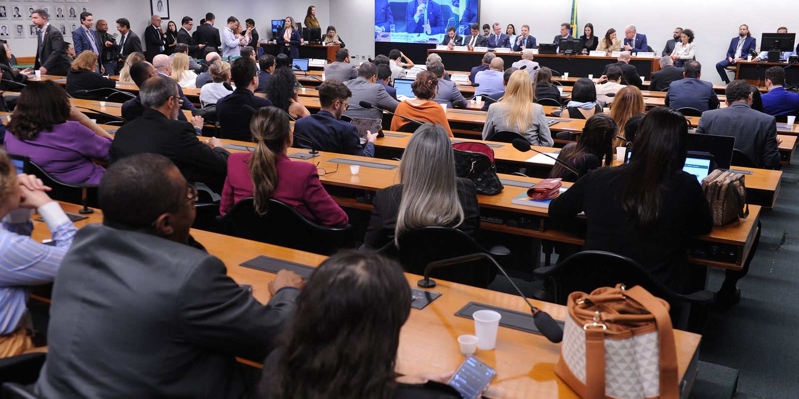 Maioridade penal: comissão decisiva começa na Câmara para votar PEC