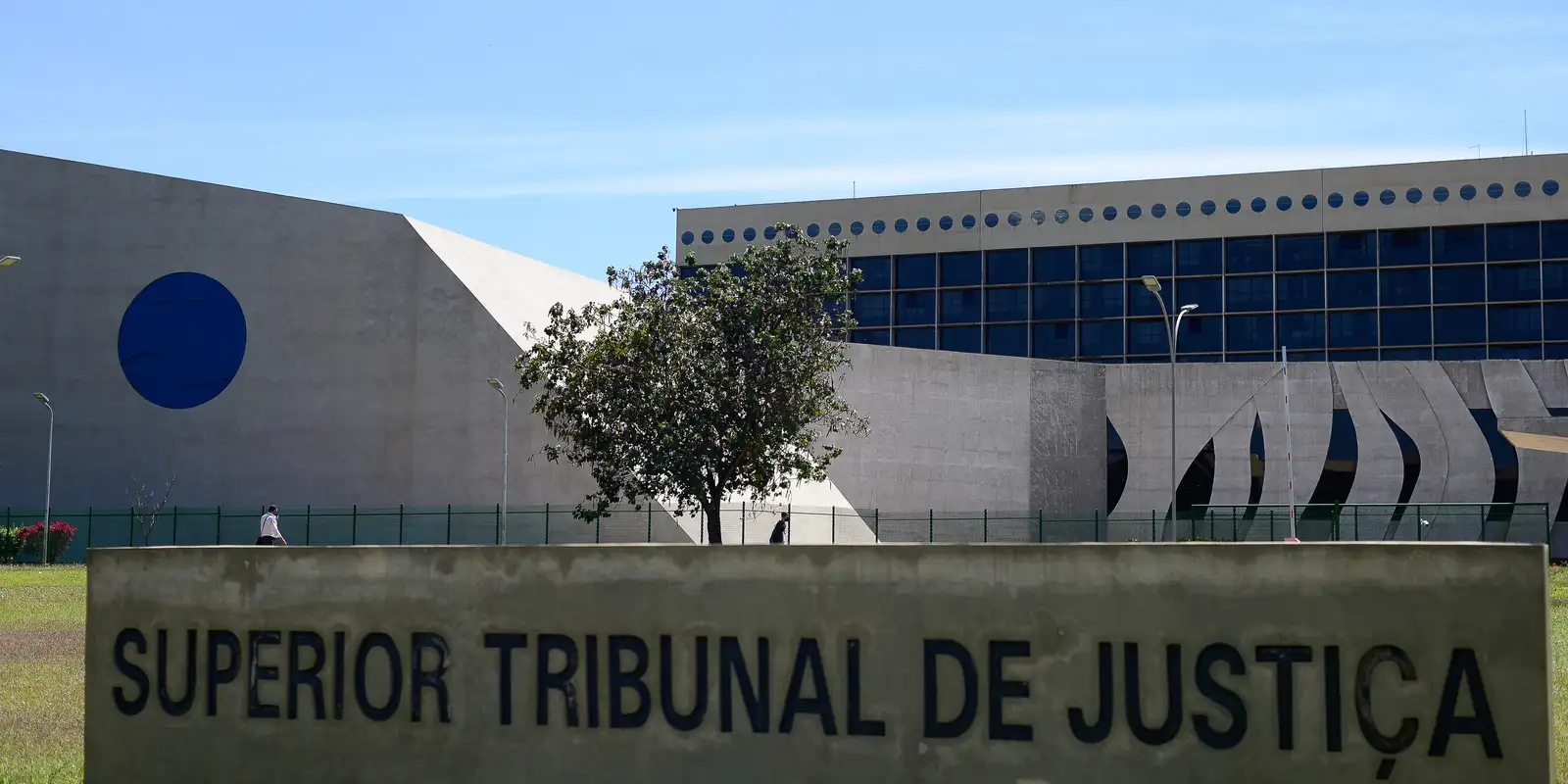 Decisão inédita no STJ: ministro Marco Buzzi é condenado e perde o cargo por crimes sexuais