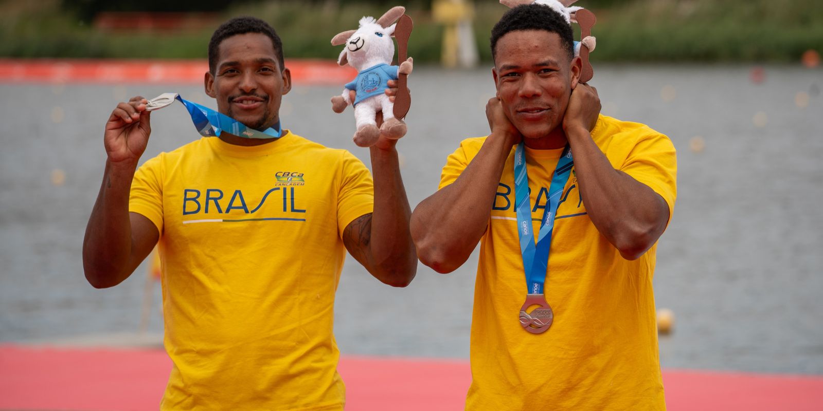 Brasil celebra prata de Jacky Godmann e Gabriel Nascimento no Mundial de Canoagem