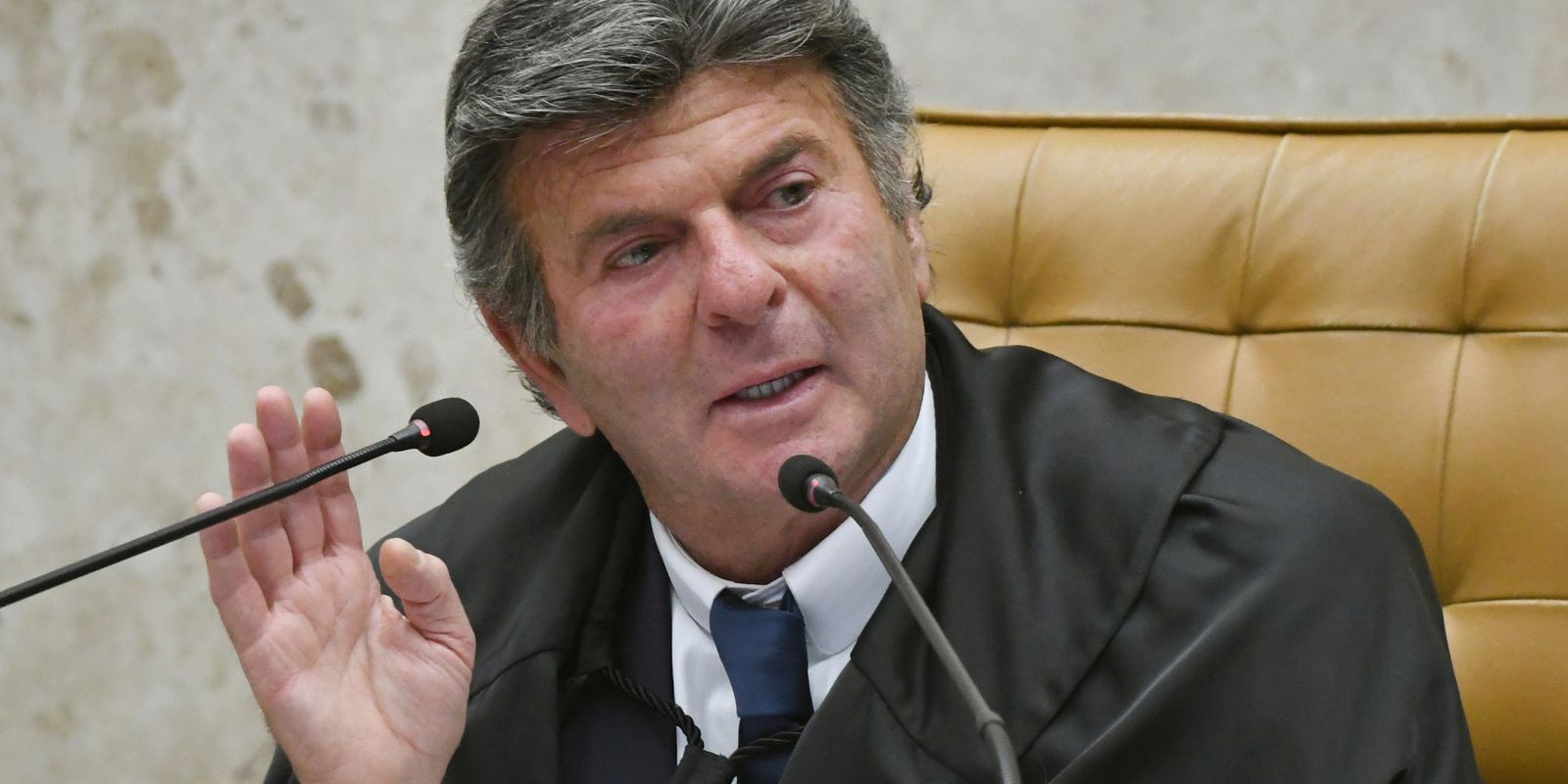 Ministro Fux dá ultimato para União e BC explicarem empréstimo de R$ 6,6 bilhões ao BRB