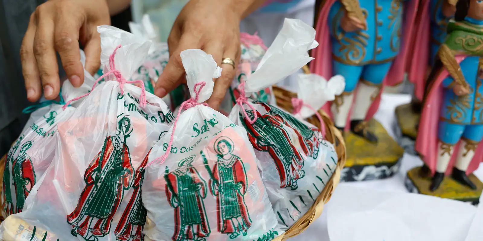 Tradição de Cosme e Damião no Rio: uma celebração de fé, alegria e união
