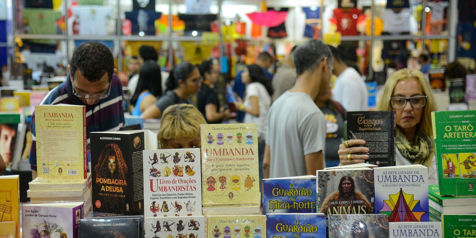 Bienal do Livro do Rio lança projeto inédito com autora de Heartstopper