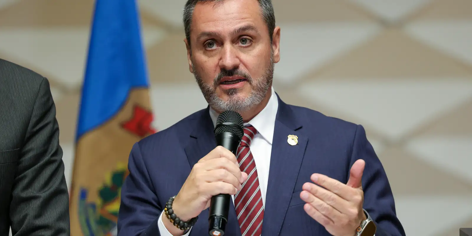 Mendonça afasta diretor-geral da PF Andrei Rodrigues em decisão polêmica no STF
