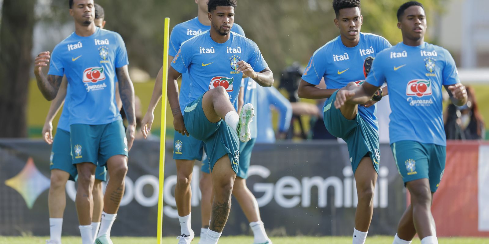 Ancelotti comanda primeiro treino da seleção brasileira com grupo completo na Austrália