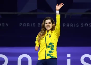 Brasil conquista seis medalhas e lidera Grand Prix de parataekwondo em Paris