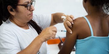 Itaboraí promove vacinação em escolas municipais para atualizar caderneta de alunos