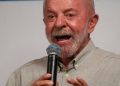 Lula promete criar Pé de Meia para universitários com auxílio mensal de R$ 700